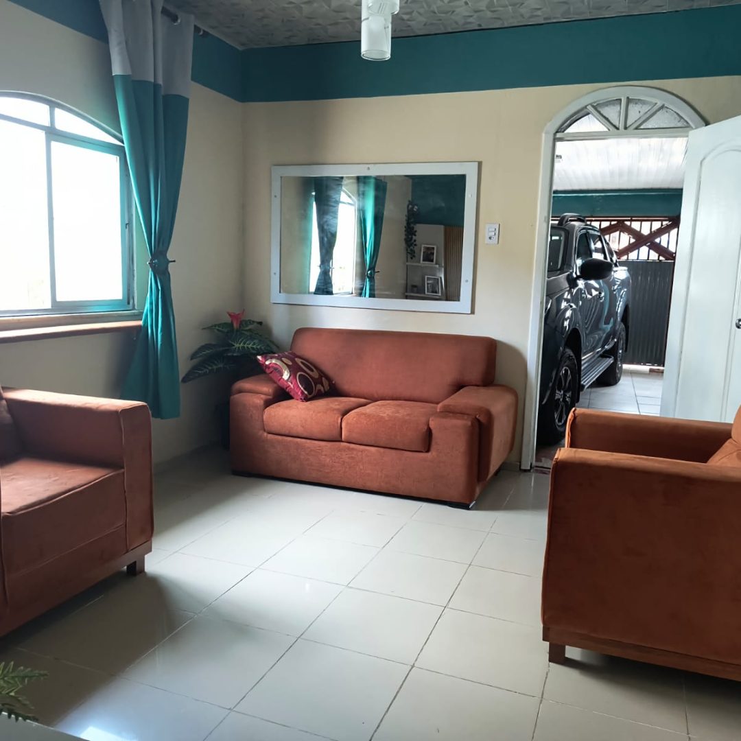 WhatsApp-Image-2025-06-02-at-17.58.19-2-1